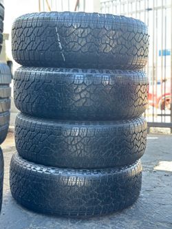 SET OF TIRE 275 60 20 GOODYEAR 85% LIFE