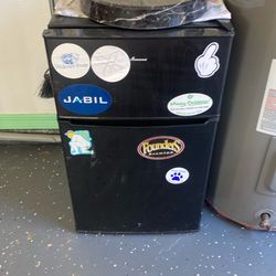 Mini fridge and freezer