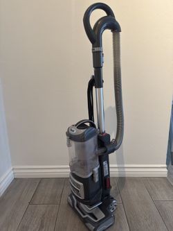 Shark Vacuum 