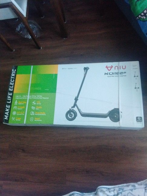 NIU KQi 100 Series Electric Kick Scooter 17.4 mph | 18 miles