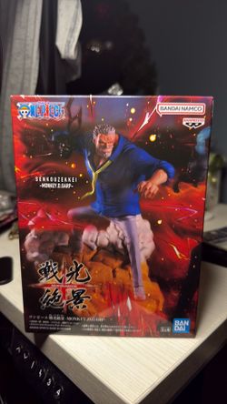 Monkey D Garp figure