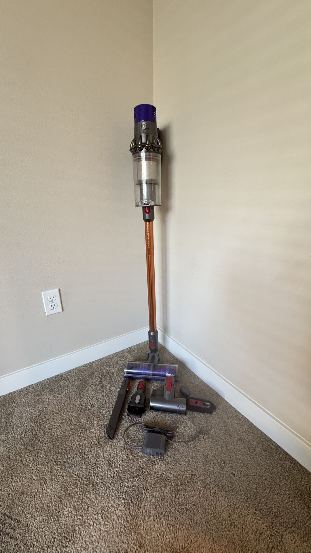 Dyson V10 vacuum🌺works great