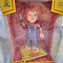 Chucky - CHUCKY DELUXE VINYL FIGURE
