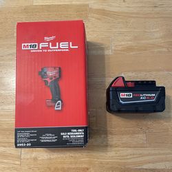 Milwaukee Impact Drill & Battery Bundle (READ DESCRIPTION)