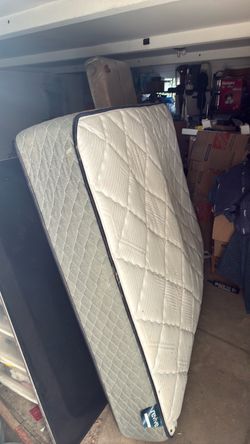 queen bed mattress