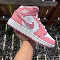 Jordan 1 Mid Valentine’s Day (Size 5.5Y, 6.5Y)