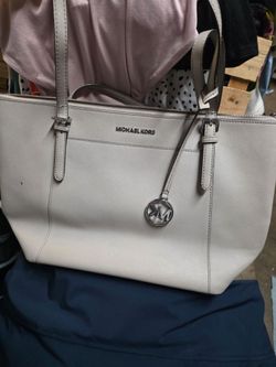 Michael Kros  purse