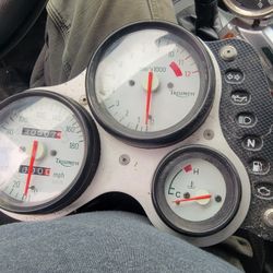 Triumph Speed Triple 955I Cockpit Gauge Cluster