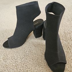 Women's Shoes, Open Heel And Toe, Size 7