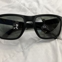 OAKLEY HOLBROOK SUNGLASSES *BRAND NEW*