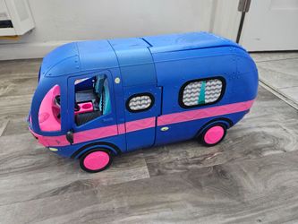 L.o.l camper $18