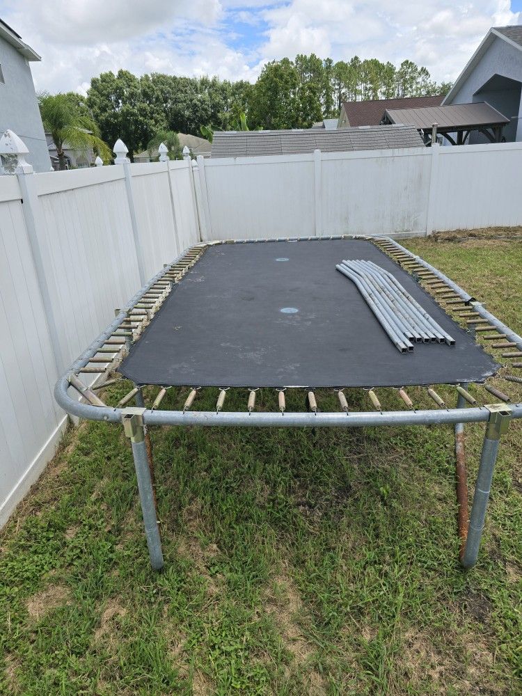 Trampoline - Free