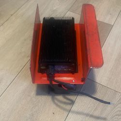 24 Volt 25 Amp Battery Charger For Industrial Machinery Specifically For Scissor Lifts