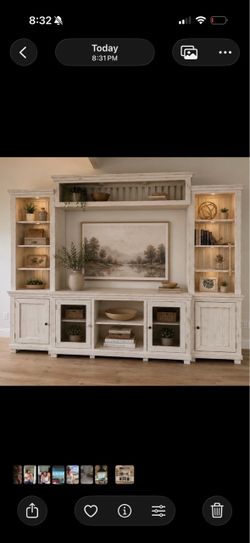 Entertainment center