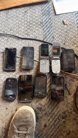 Old cell phones for parts don’t know if working 10$ each