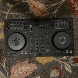 Pioneer DJ DDJ-FLX4 2-Channel DJ Controller - Black