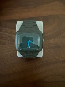 Nixon Rubber Player Quartz Watch - Dark Grey/ Blue hands - Real diamond, new battery