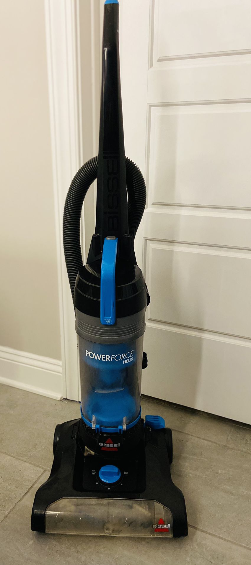 BISSELL PowerForce Helix Bagless Upright Vacuum 