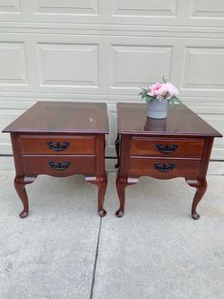 Solid wood Bassett end table set⬇️🟥read DESCRIPTION