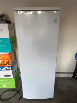 Kenmore Upright Freezer White