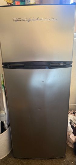 compact refrigerator (used