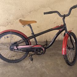 Schwinn corvette cruiser bike