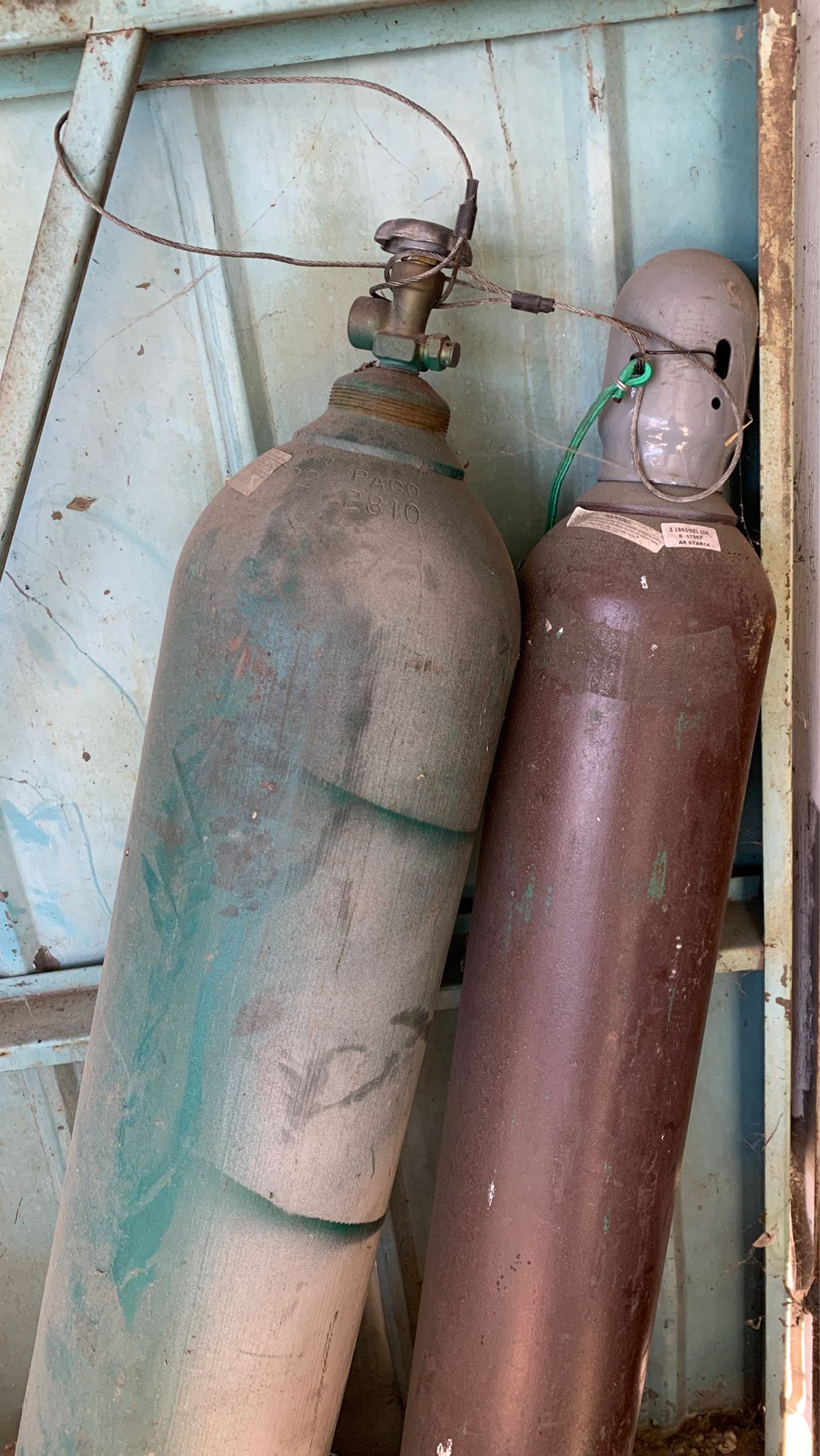 Tanks for compressed gas
