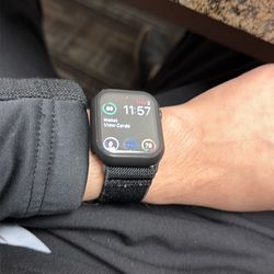 Apple Watch Series 9 Celluar + GPS 41mm