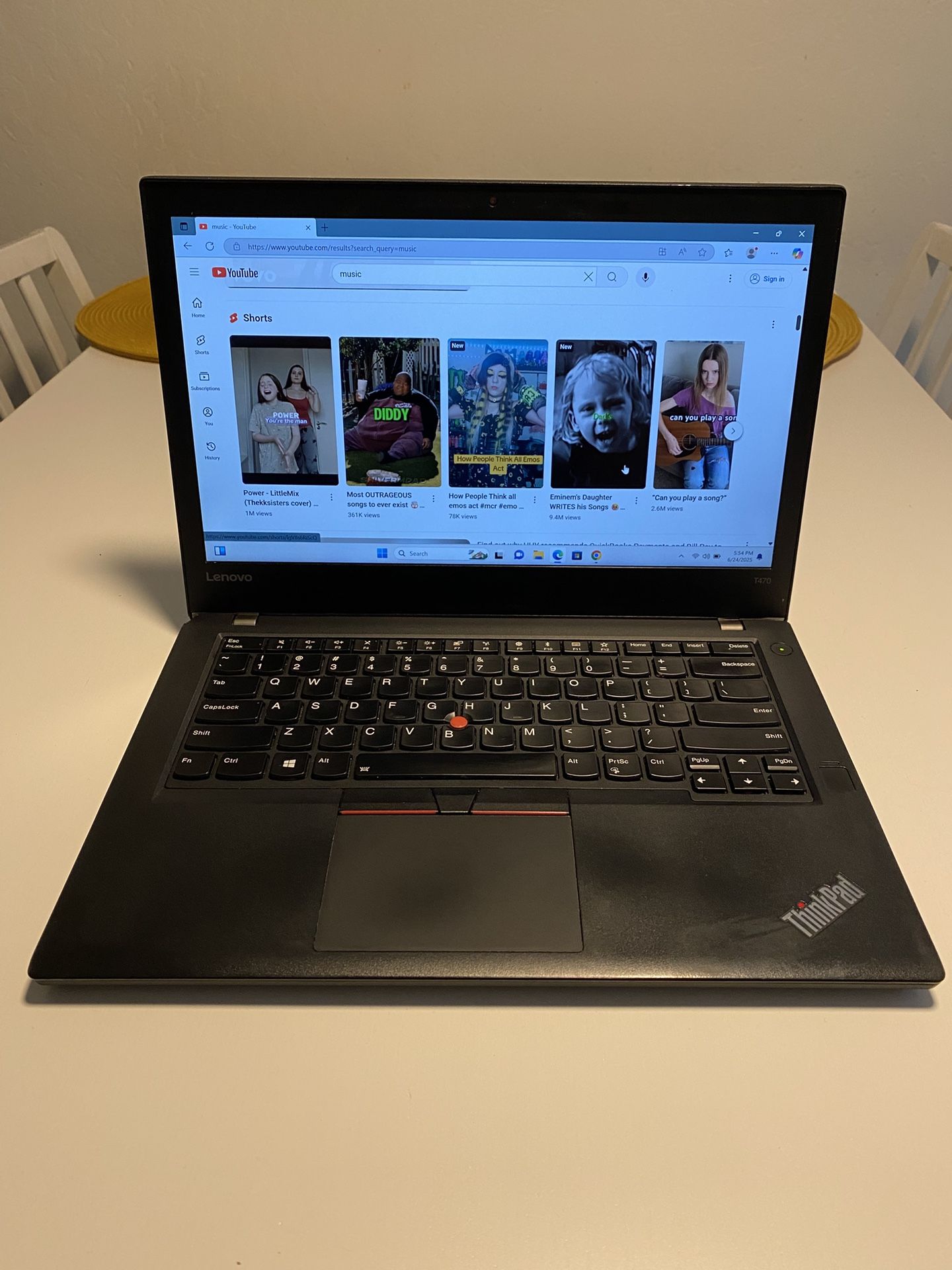 Lenovo ThinkPad T470 Laptop touchscreen. i5 7300U 2.60GHZ 14" HD 8GB Ram 256GB M.2 Windows 11. Microsoft office installed. Nothing wrong with. ** NO