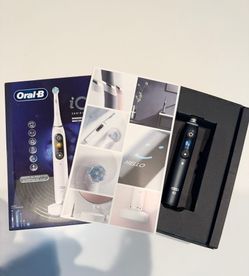 Oral B I8 Electric Tooth Brush