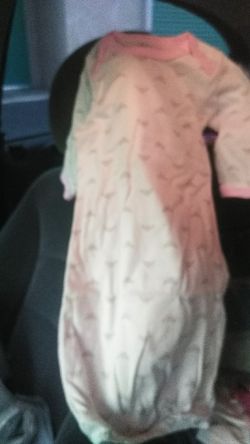 Newborn to 6 mo long onesies. Great For Winter