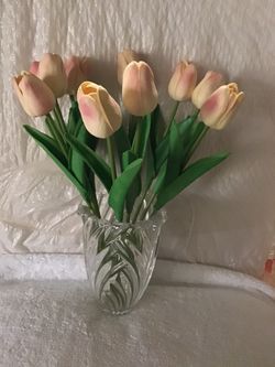 Crystal vase and new flowers