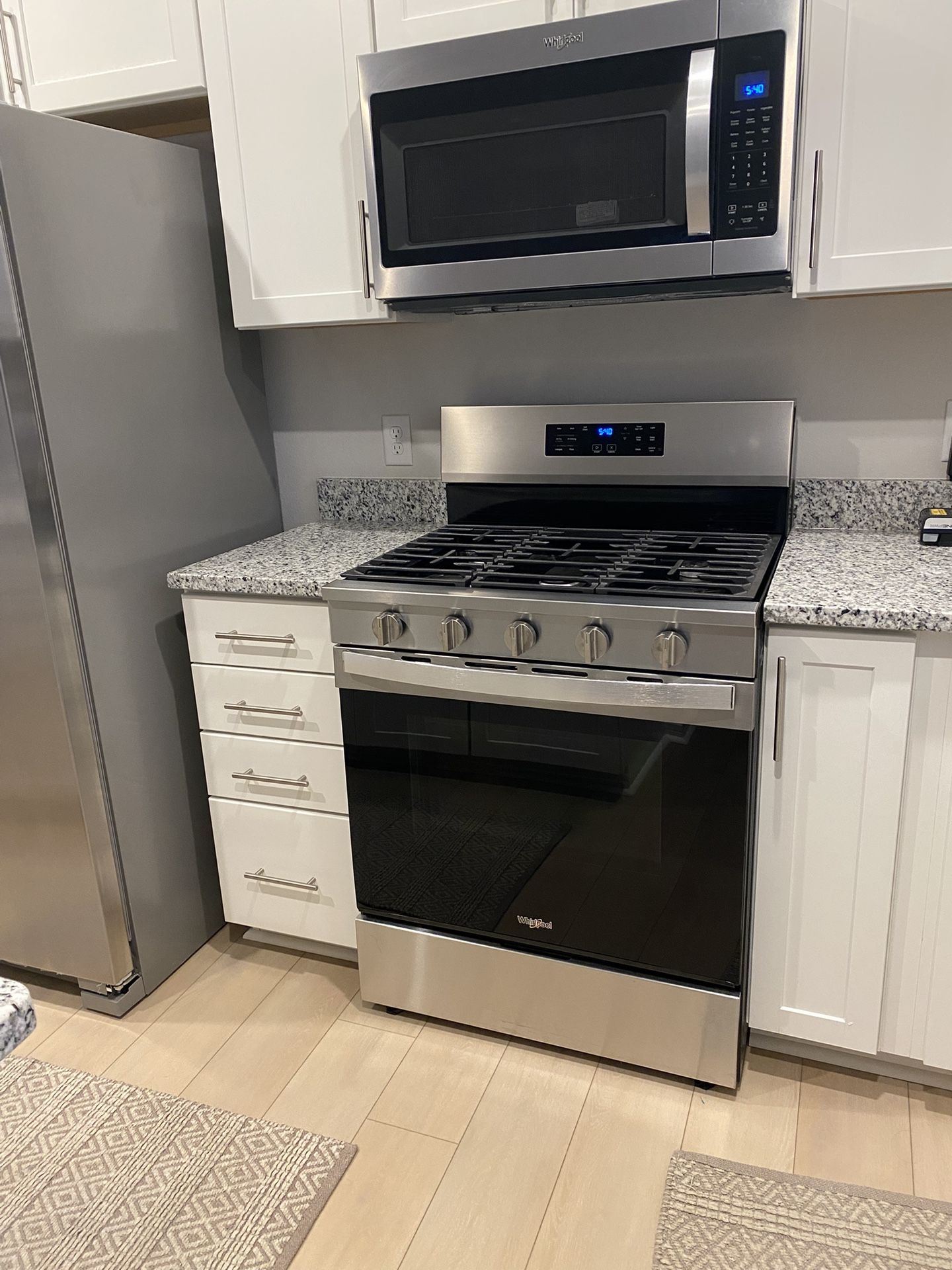 Whirlpool Gas Range WFGS5030RZO