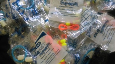 Earplugs lot of 30 pairs on cord