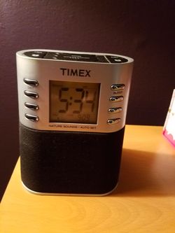 Timex clock with radio good condition