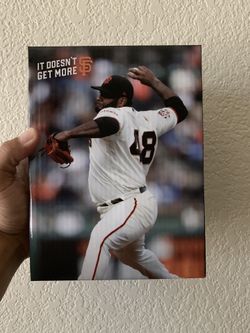 Bobble head, Let Pablo Pitch