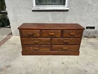 Delivery Available/ Vintage Red Oak Dresser