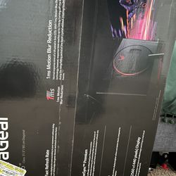 UltraGear gaming monitor ( New w Box  )