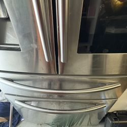 Samsung Refrigerator With TV Screen To Watch Recipe Videos