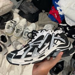 Runners size 9