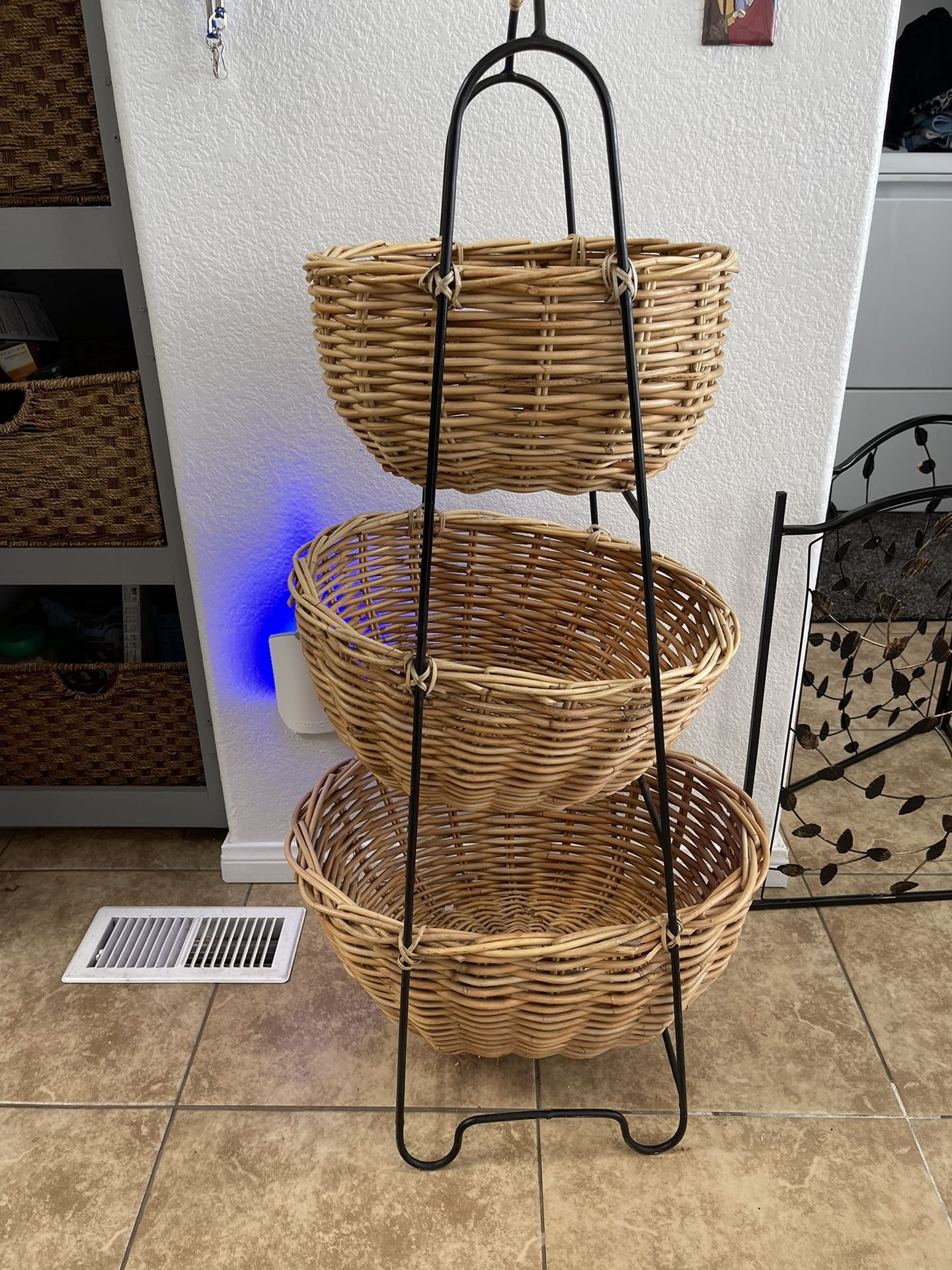 3 Tier Wicker Basket W/ Metal Stand