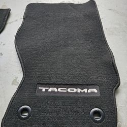 Alfombras De Toyota Tacoma Nuevas ( Floor mats)