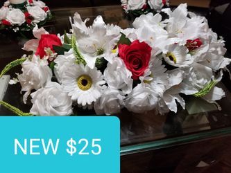 Main table Beautiful Center Flower arrangement