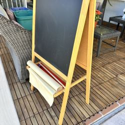 Kids Eisel With Chalkboard And Whiteboard 