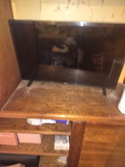 32" LG TV