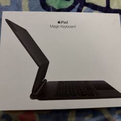 Apple Magic Keyboard (11in)