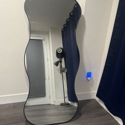 Modern Wavy Full-length Mirror w Stand 