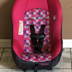 LIKE NEW CONVERTIBLE CAR SEAT!!!!