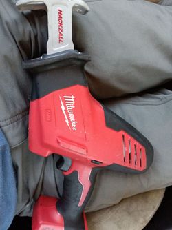 Milwaukee M18 hackzall