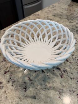 Ceramic white fruit bowl